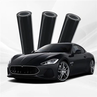 Melnās automašīnas filma